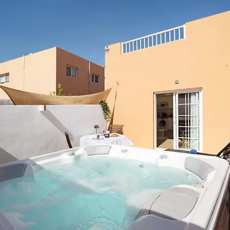 Apartment El Naranjo Con Jacuzzi Tarajalejo